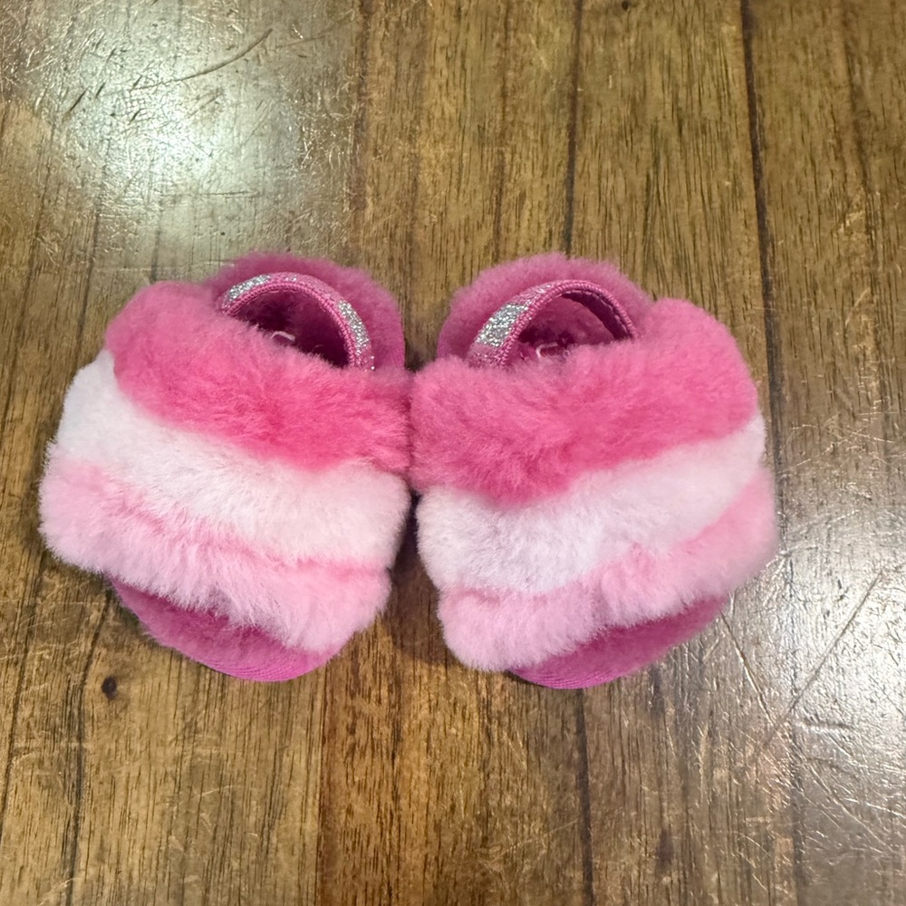 UGG Kids Pink Fluffy Slippers